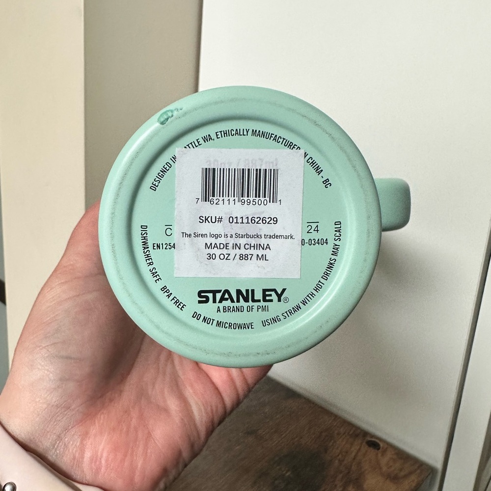 Starbucks x Stanley 30oz Latin America exclusive - Picture 8 of 8